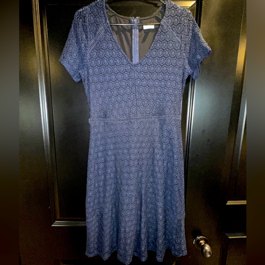 Shoshanna Beautiful Blue Eyelet Dress Size M - C’est Nous By Shoshanna